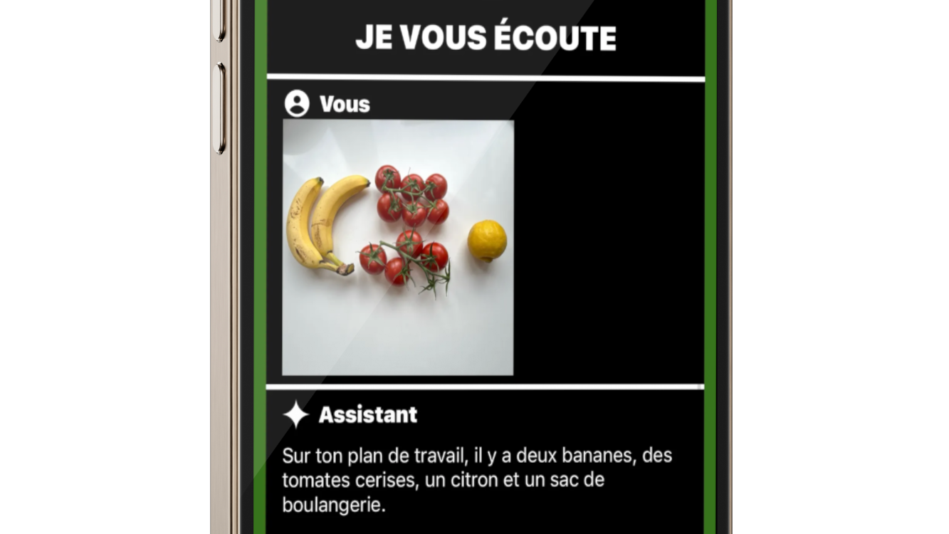 Image montrant l'application Lumyeye qui décrit le plan de travail d'une cuisine avec des fruits et des légumes en les nommant précisément 